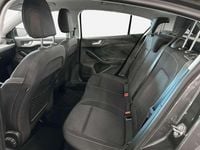 Usado Ford Focus Trend+ 124 CV (91 kW) 2019 Gris Berlina