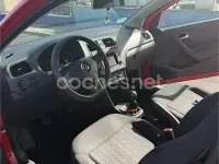 Usado VW Polo Edition 75 CV (55 kW) 2014 Rojo Berlina