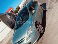 Usado Peugeot 307 90 CV (66 kW) 2003 Verde Familiar