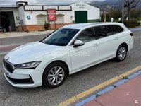 Usado Skoda Superb Style 150 CV (110 kW) 2024 Blanco Familiar
