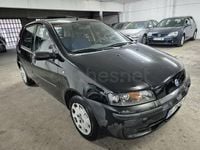 Usado Fiat Punto 60 CV (44 kW) 2000 Negro Utilitario
