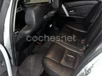 Usado BMW 530 231 CV (169 kW) 2007 Gris / plata Berlina