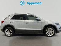 Usado VW T-Roc Advance 115 CV (84 kW) 2021 Gris / plata SUV