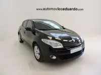 Usado Renault Mégane Dynamique 116 CV (85 kW) 2012 Negro Berlina