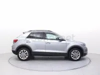 Usado VW T-Roc 150 CV (110 kW) 2024 Azul SUV