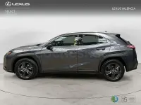 Usado Lexus UX 199 CV (146 kW) 2025 Gris / plata SUV