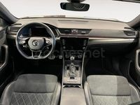 Usado Skoda Superb SportLine 218 CV (160 kW) 2023 Negro Familiar