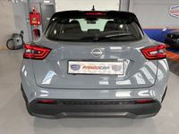 Usado Nissan Juke Acenta 114 CV (83 kW) 2023 Gris / plata SUV