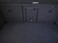 Usado VW Golf VIII Life 131 CV (96 kW) 2020 Verde lima Berlina