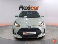 Usado Toyota Yaris Hybrid Active 116 CV (85 kW) 2021 Blanco