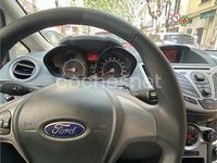 Usado Ford Fiesta Trend 96 CV (70 kW) 2010 Rojo Utilitario