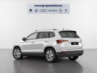 Usado Skoda Karoq Selection 150 CV (110 kW) 2025 Blanco SUV