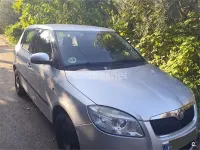 Usado Skoda Fabia 80 CV (58 kW) 2008 Gris / plata Berlina