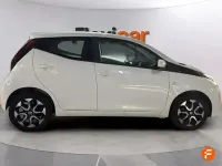 Usado Toyota Aygo X-play 72 CV (52 kW) 2021 Blanco Utilitario