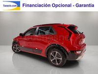 Usado Kia Niro 141 CV (103 kW) 2022 Granate SUV