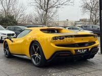 Usado Ferrari 296 830 CV (610 kW) 2023 Amarillo Coupe