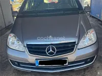 Usado Mercedes A180 Elegance 116 CV (85 kW) 2012 Gris / plata Monovolumen