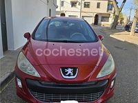 Usado Peugeot 308 110 CV (80 kW) 2008 Granate Berlina