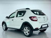 Usado Dacia Sandero Stepway 90 CV (66 kW) 2015 Blanco Berlina