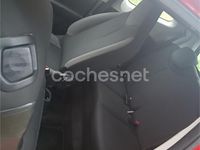 Usado Toyota Aygo X-play 69 CV (50 kW) 2018 Rojo Utilitario