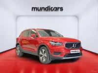Begagnad Volvo XC40 Momentum 129 HK (94 kW) 2021 Röd SUV