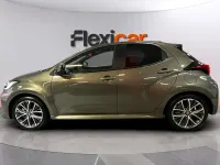 Usado Toyota Yaris Hybrid Active 116 CV (85 kW) 2024 Verde Berlina