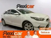 Usado Kia Ceed 136 CV (100 kW) 2023 Blanco Utilitario