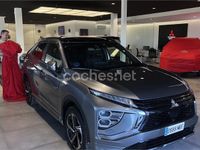 Usado Mitsubishi Eclipse Cross Motion 188 CV (138 kW) 2022 Gris / plata SUV