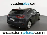 Usado Kia Ceed 136 CV (100 kW) 2023 Gris / plata Utilitario