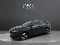 Usado Kia Ceed 100 CV (73 kW) 2025 Negro Utilitario