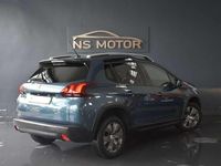 Usado Peugeot 2008 Allure 100 CV (73 kW) 2019 Azul SUV