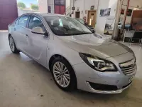 Usado Opel Insignia Selective 140 CV (102 kW) 2014 Gris / plata Berlina