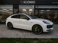 Usado Porsche Cayenne Turbo S E-Hybrid 680 CV (500 kW) 2021 Blanco SUV