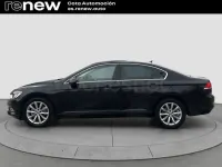 Usado VW Passat Advance 150 CV (110 kW) 2019 Negro Berlina
