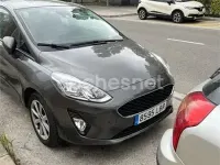 Usado Ford Fiesta Trend 75 CV (55 kW) 2019 Gris / plata Utilitario