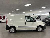 Usado Fiat Doblò 90 CV (66 kW) 2017 Blanco Monovolumen