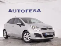 Usado Kia Rio Active 85 CV (62 kW) 2015 Plata
