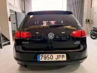 Usado VW Golf VII Advance 110 HP (80 kW) 2016 Preto Sedan