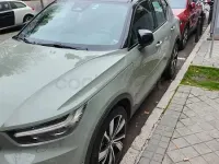 Usado Volvo XC40 300 kW (408 CV) 2021 Eléctrico SUV