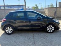 Usado Peugeot 208 Active 68 CV (50 kW) 2013 Negro Utilitario