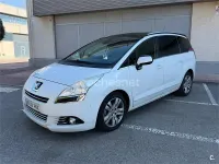 Usado Peugeot 5008 Allure 115 CV (84 kW) 2014 Blanco Monovolumen