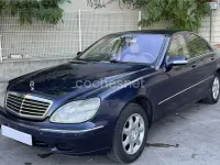 Usado Mercedes S500 306 CV (225 kW) 2000 Azul Berlina