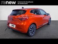 Usado Renault Clio V Techno 90 CV (66 kW) 2023 Naranja Berlina