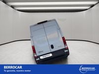 Usado Iveco Daily 176 CV (129 kW) 2023 Blanco Berlina