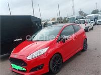 Usado Ford Fiesta 140 CV (102 kW) 2015 Rojo Berlina