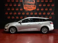 Usado Renault Mégane GrandTour Bose Edition 140 CV (102 kW) 2019 Gris / plata Familiar