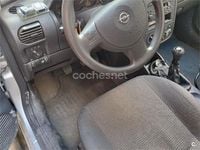 Usado Opel Corsa Edition 80 HP (58 kW) 2004 Cinzento Citadino