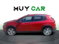 Usado Peugeot 2008 Allure 99 CV (72 kW) 2019 Rojo SUV