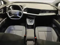 Usado Audi Q4 e-tron Advanced Plus 110 kW (150 CV) 2025 Gris/plata SUV