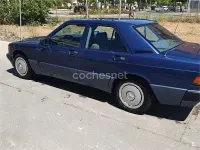 Usado Mercedes 190 136 CV (100 kW) 1989 Azul Berlina